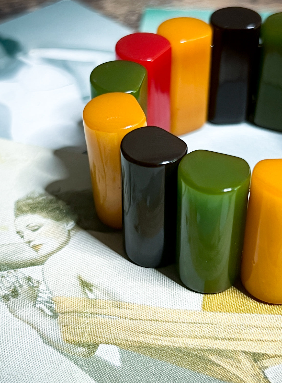 Rare Bakelite Stretch Bracelet, Iconic Art Deco Design