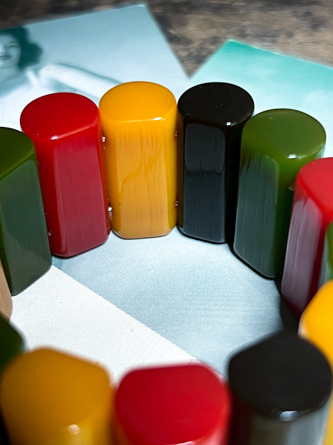 Rare Bakelite Stretch Bracelet, Iconic Art Deco Design