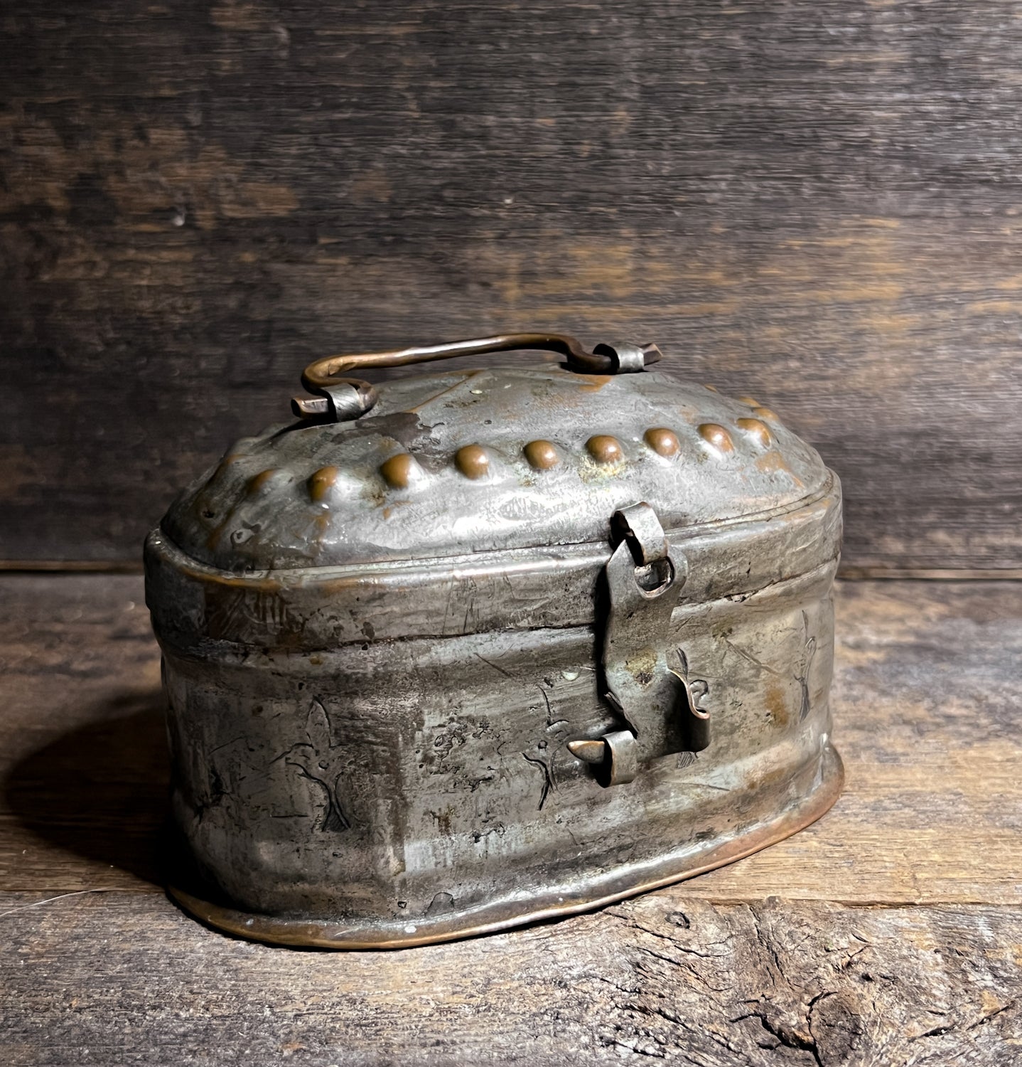 Sweet Turkish Bath Soap Tin, Circa 1900