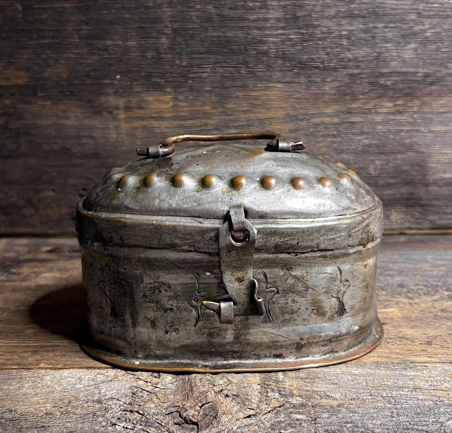 Sweet Turkish Bath Soap Tin, Circa 1900