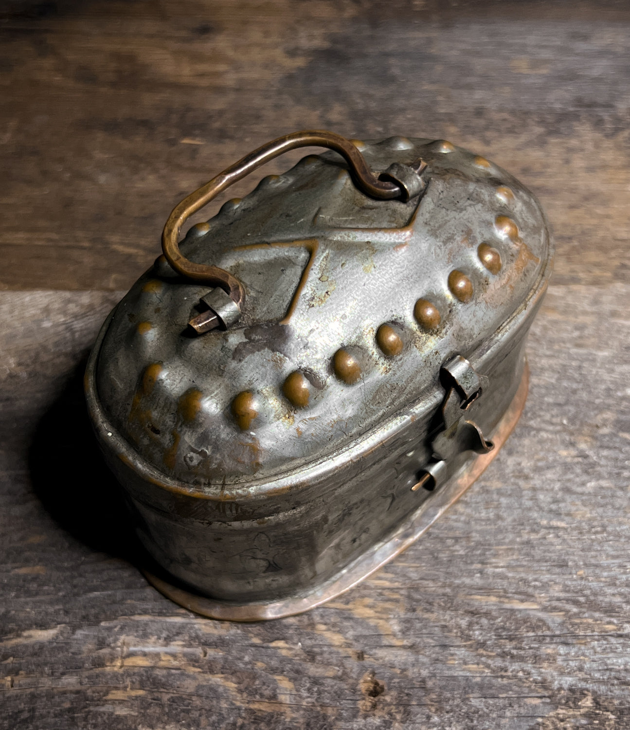 Sweet Turkish Bath Soap Tin, Circa 1900